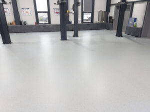 čistenie epoxidových podlahy 2